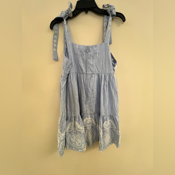NWT Mi Ami for Francesca’s Eyelet Strap Slembroide Dress - Picture 2 of 9
